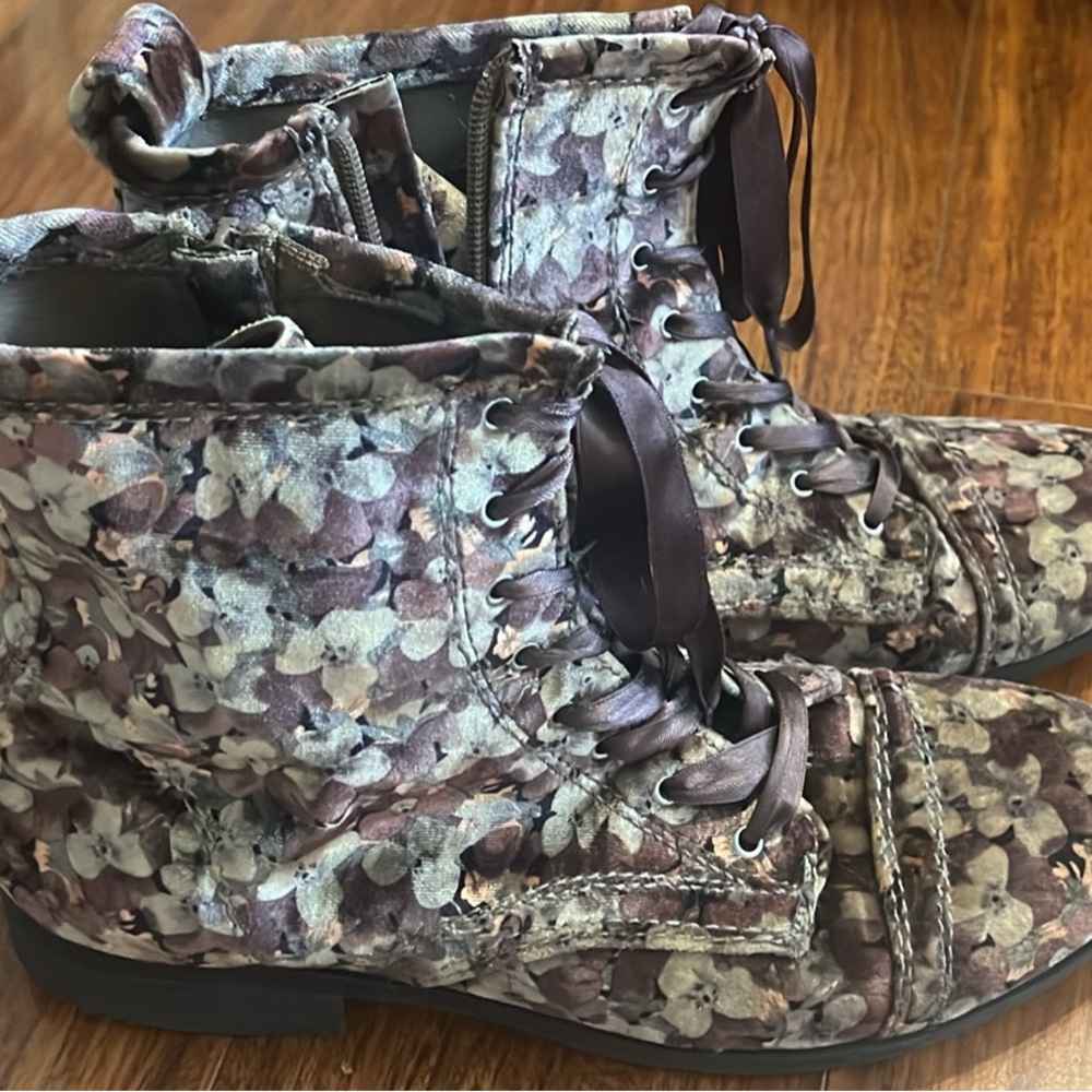 Stevies Floral Combat Boots - Purple and Brown